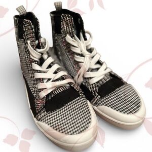 True Craft Monochrome Houndstooth High-Tops